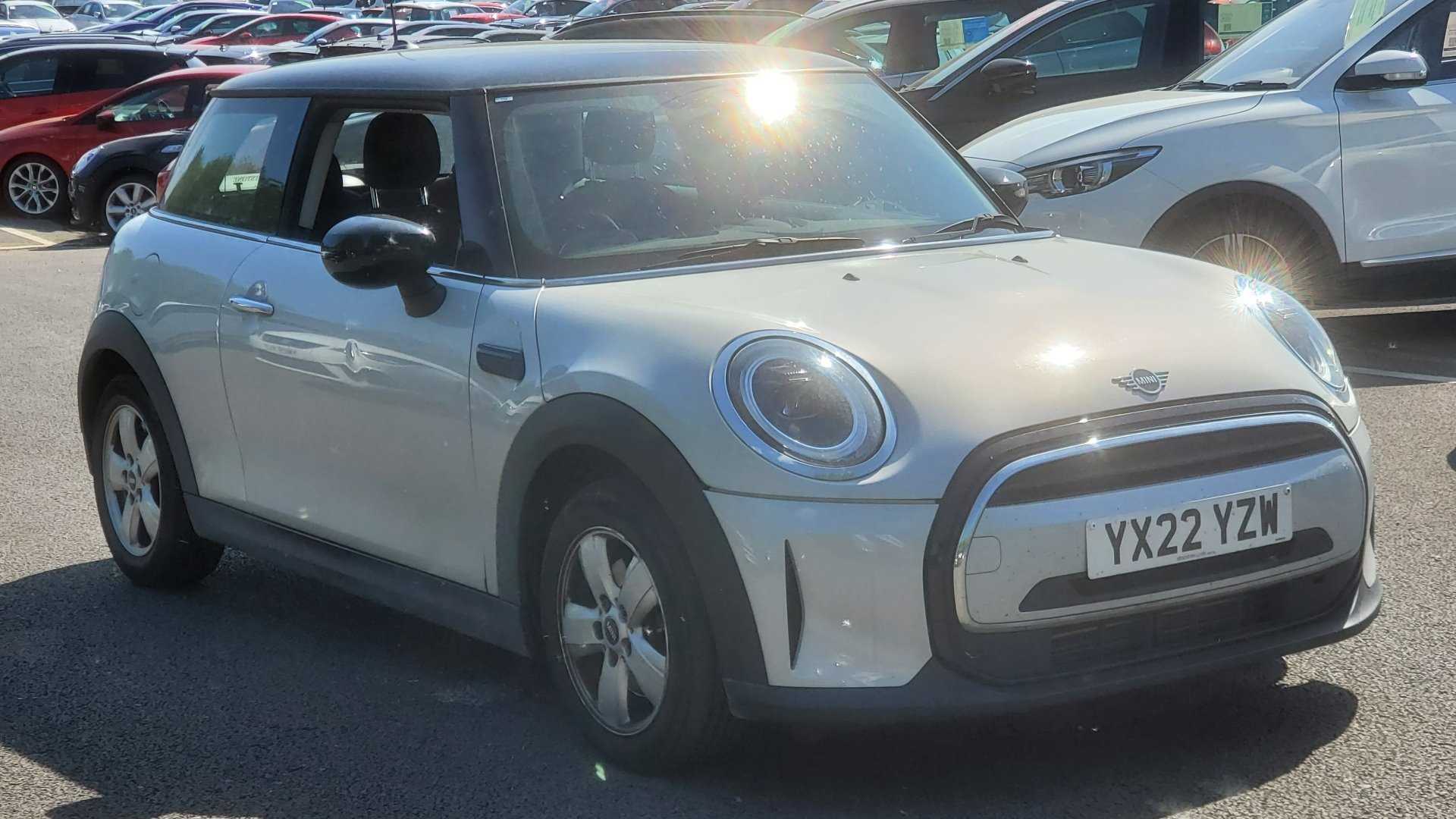 Main listing image - MINI Hatchback