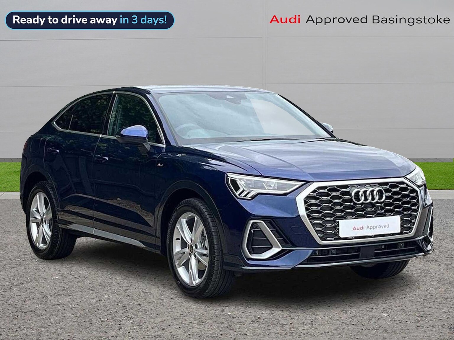 Main listing image - Audi Q3