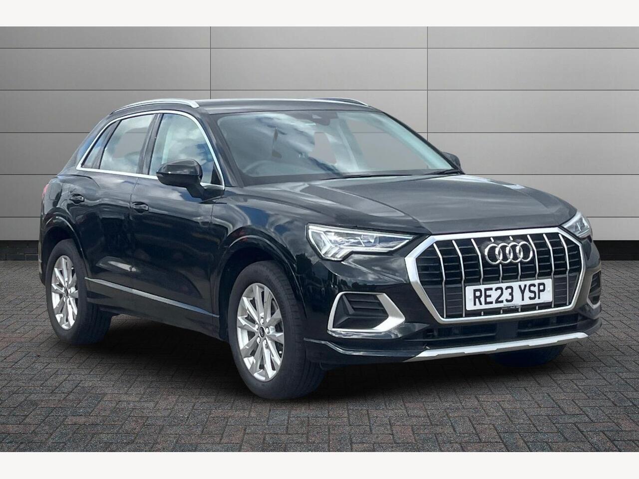 Main listing image - Audi Q3