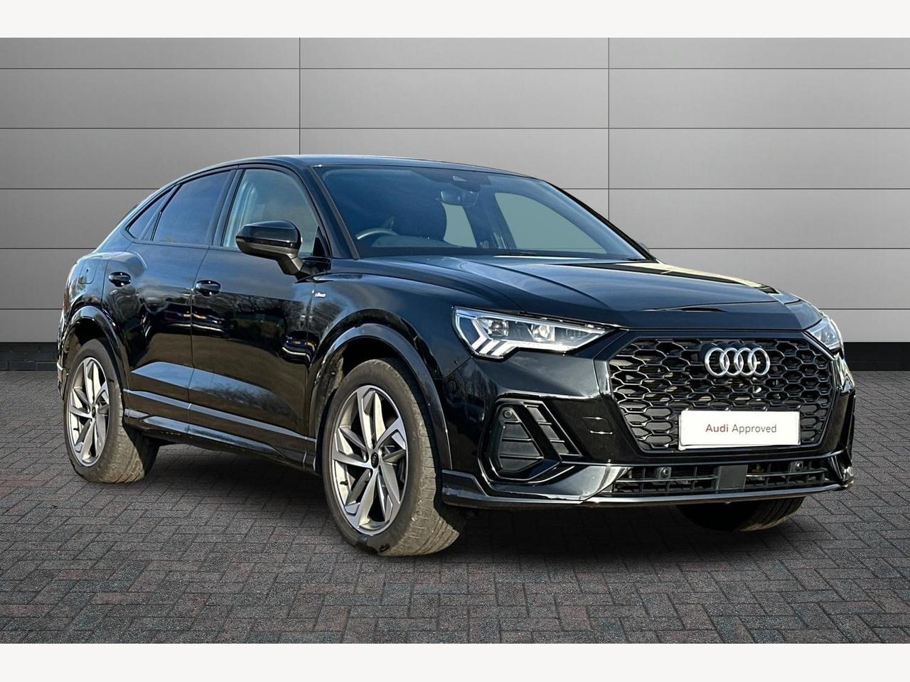 Main listing image - Audi Q3