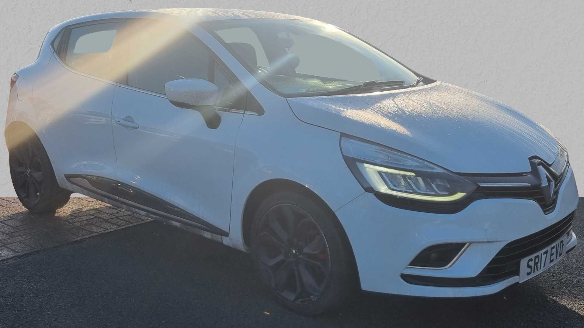 Main listing image - Renault Clio