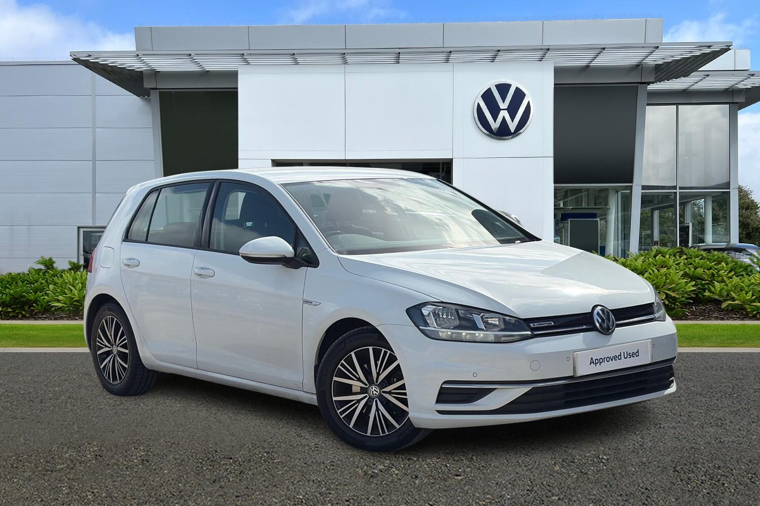 Main listing image - Volkswagen Golf