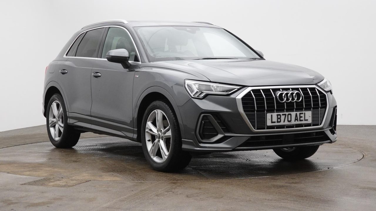 Main listing image - Audi Q3