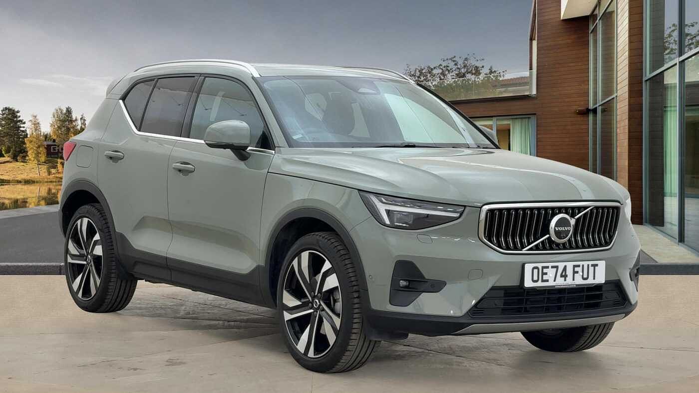 Main listing image - Volvo XC40