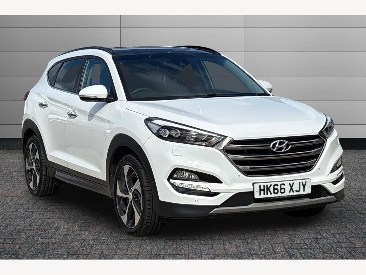 Main listing image - Hyundai Tucson