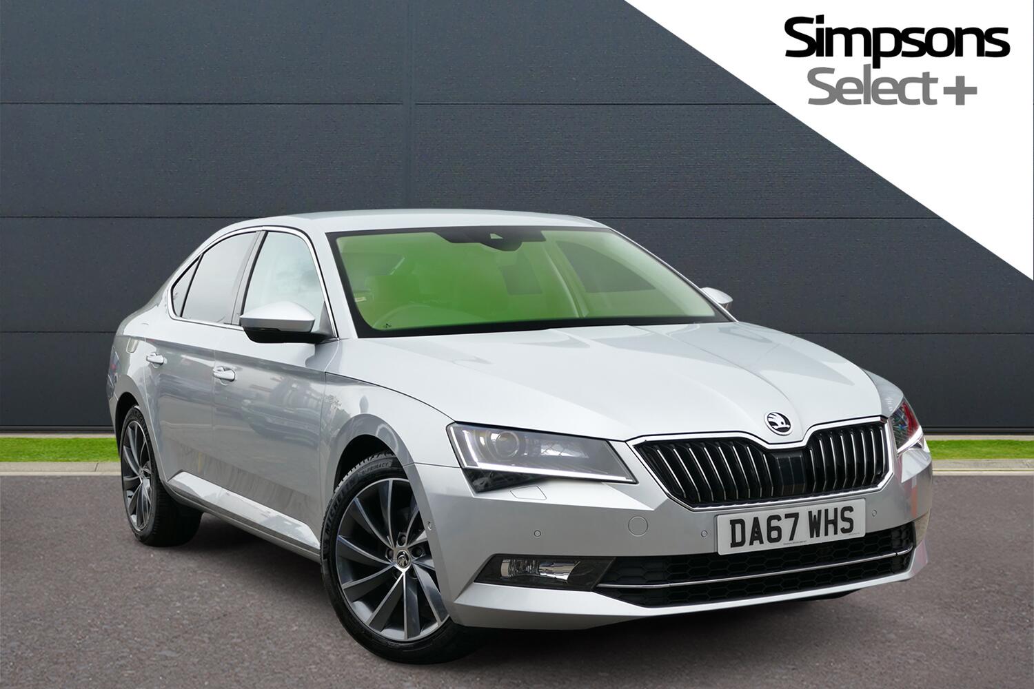 Main listing image - Skoda Superb