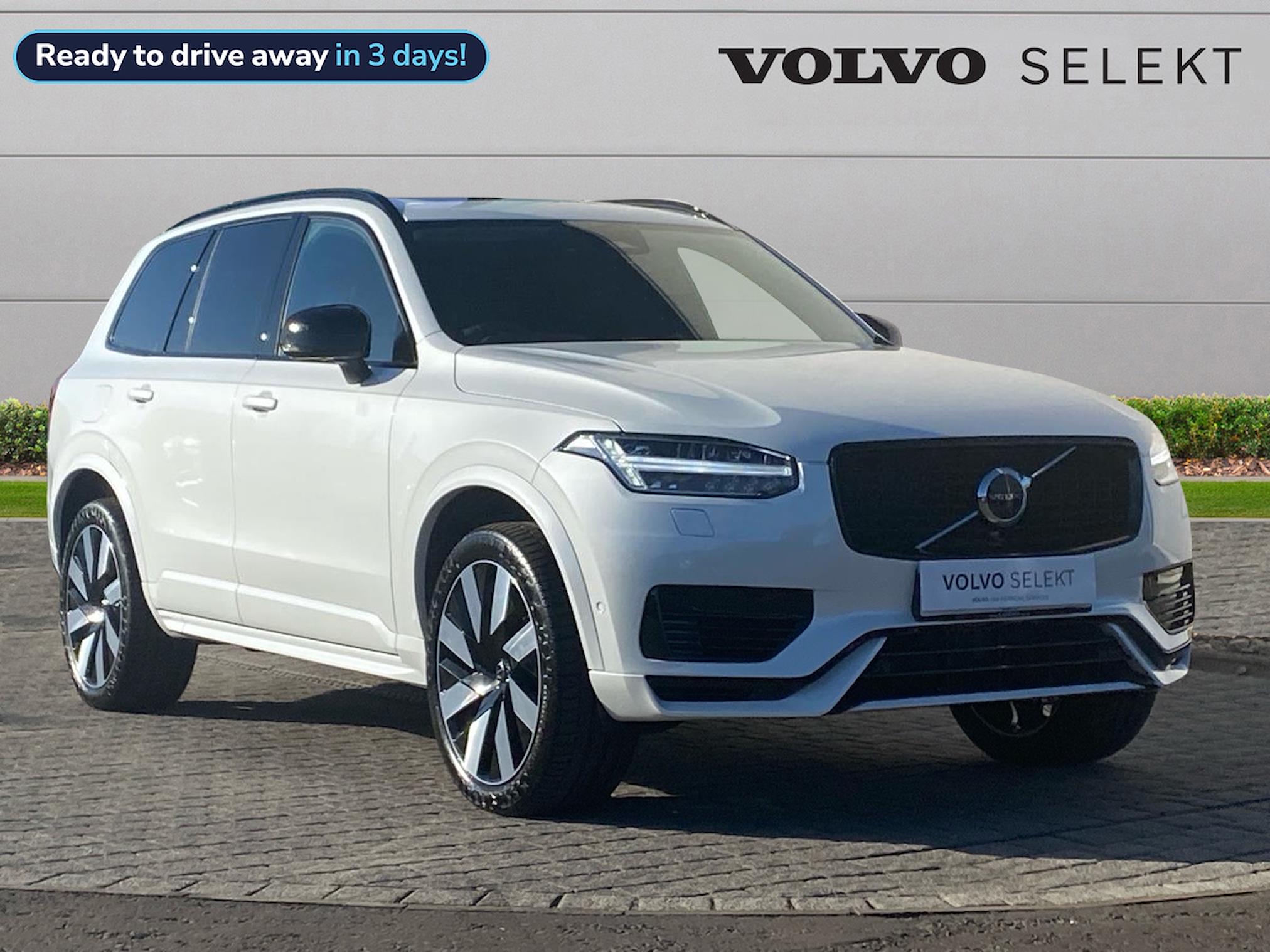 Main listing image - Volvo XC90