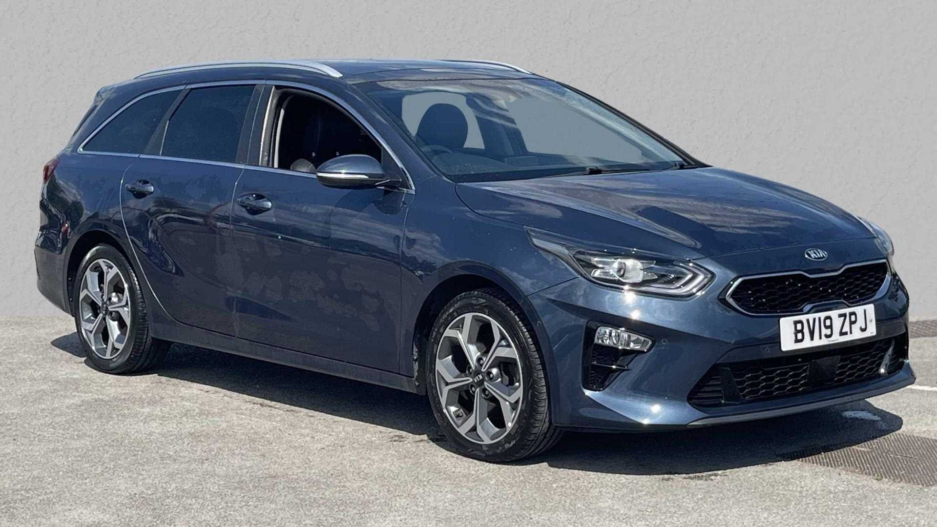 Main listing image - Kia Ceed