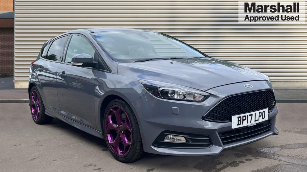 Main listing image - Ford Focus ST
