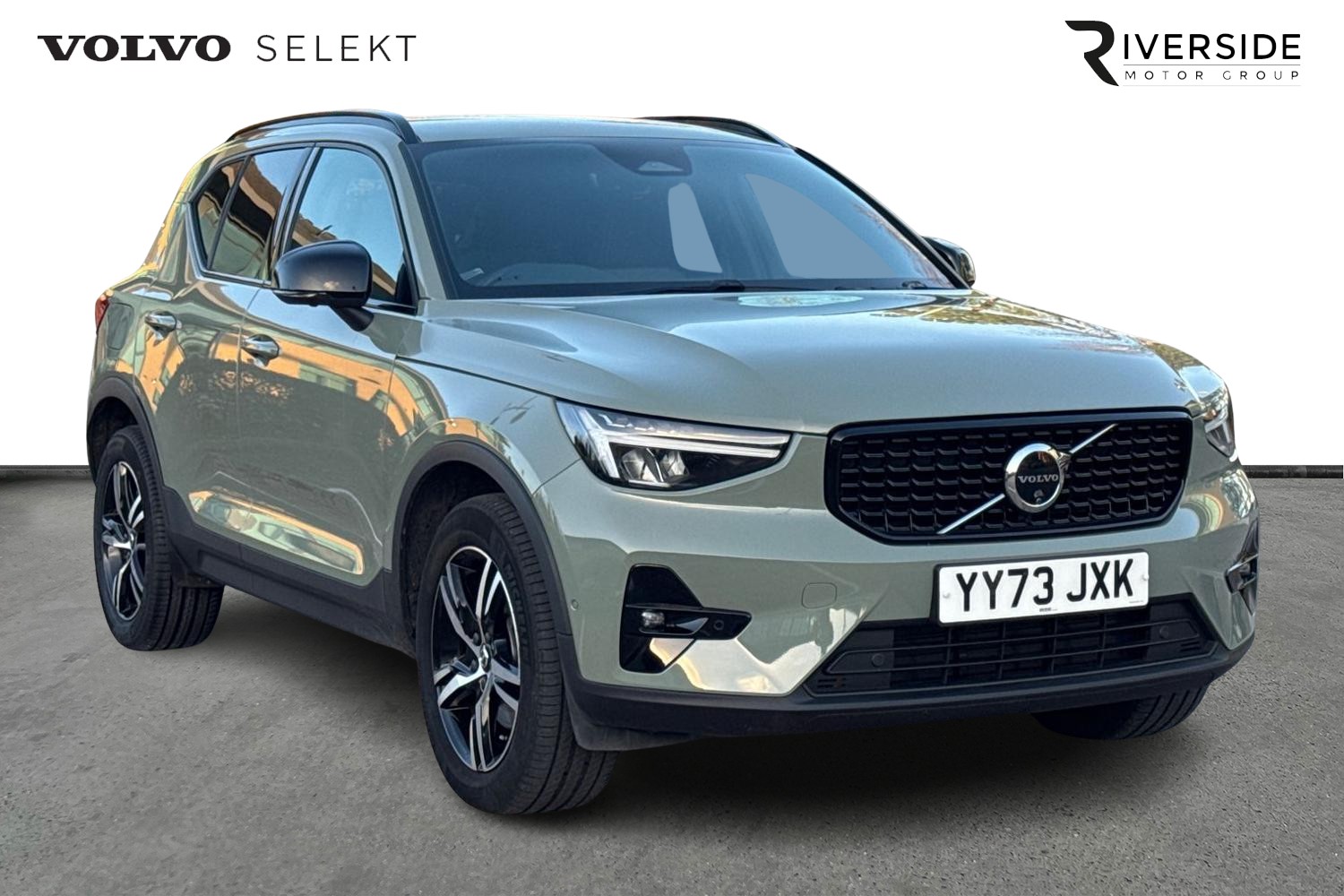 Main listing image - Volvo XC40