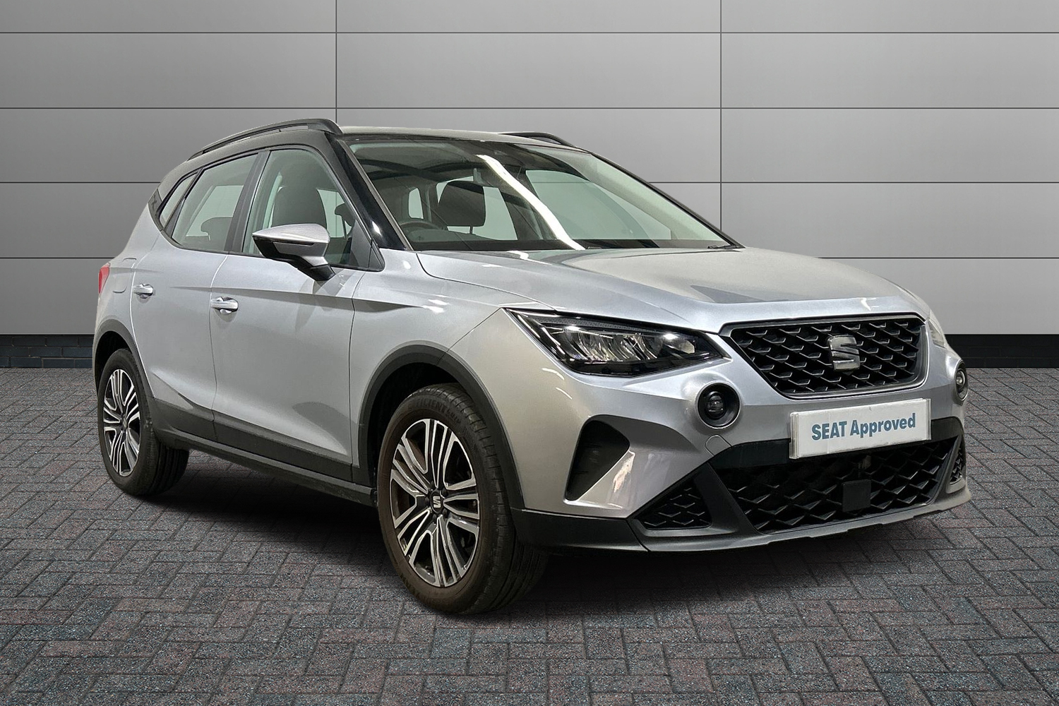 Main listing image - SEAT Arona