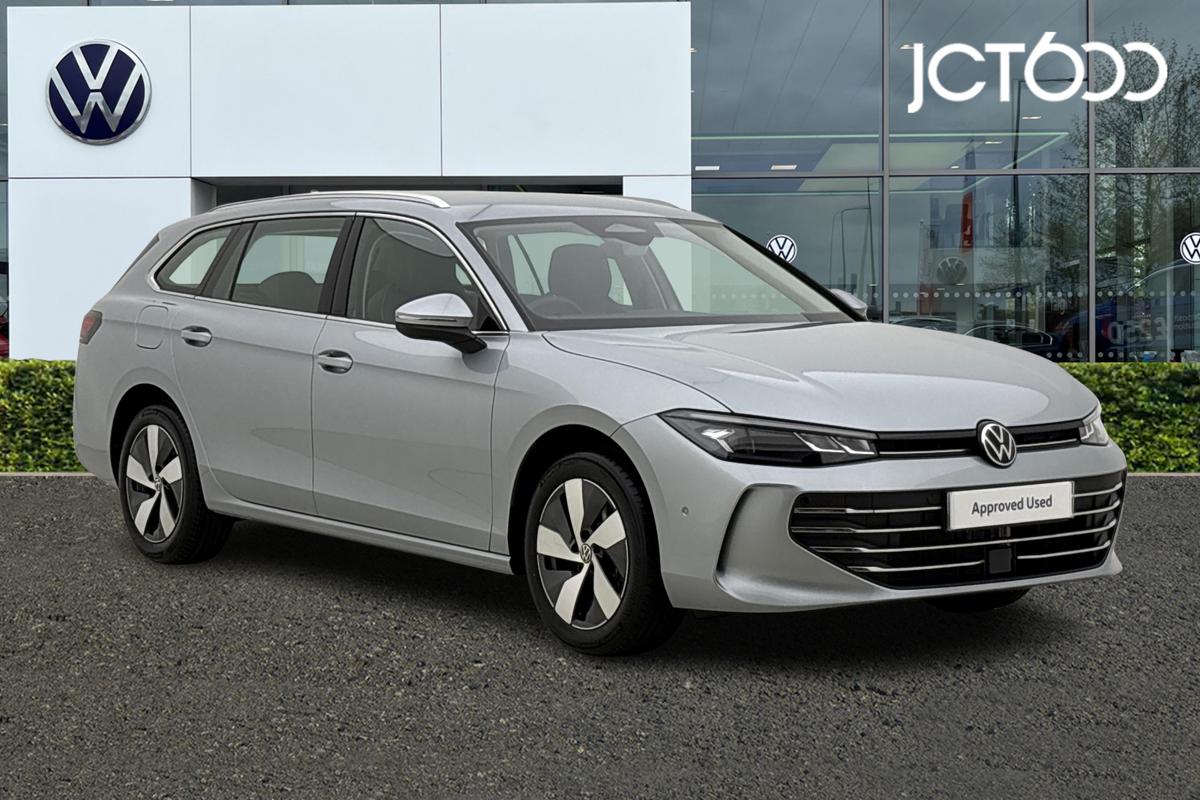 Main listing image - Volkswagen Passat Estate