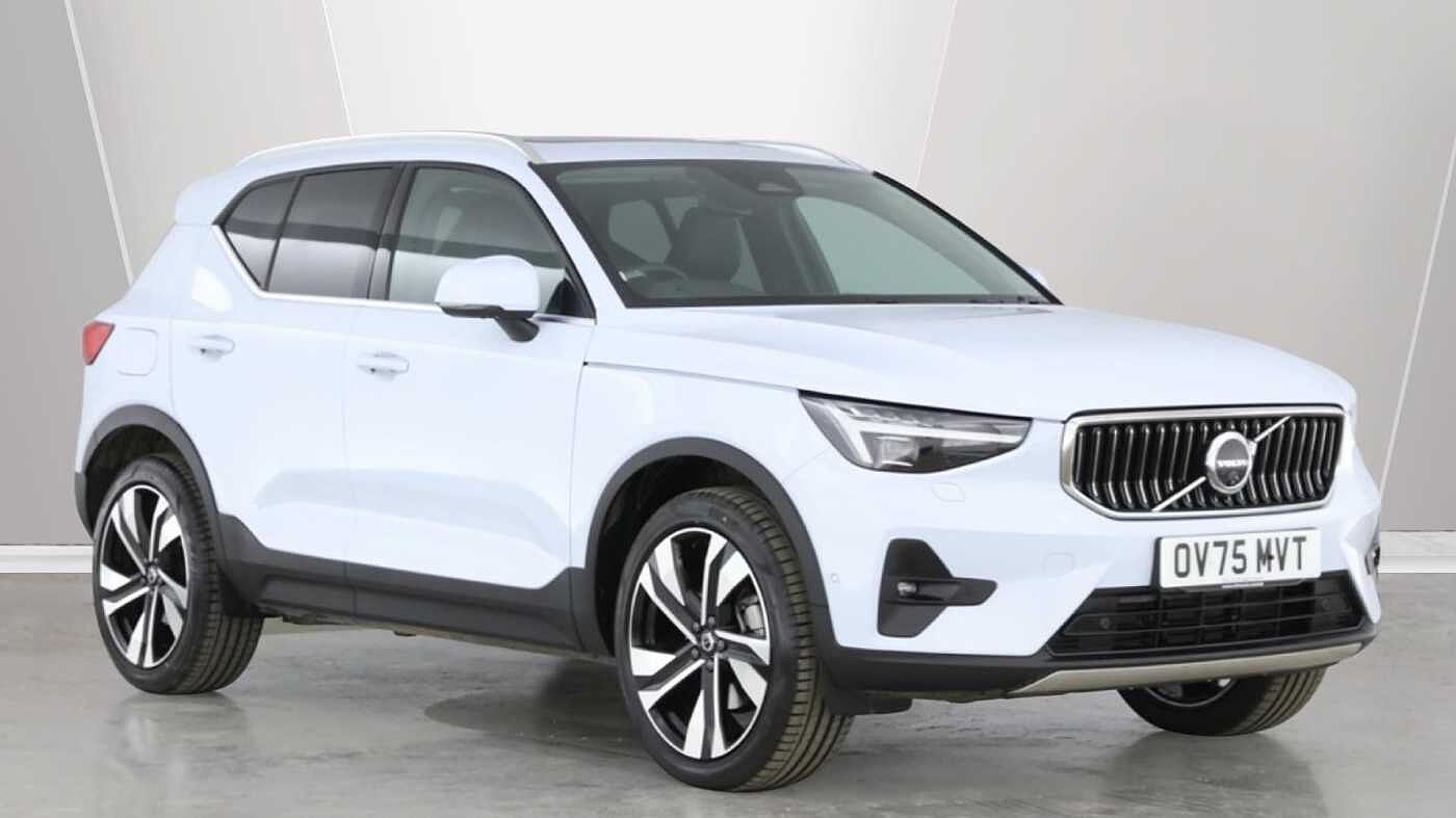 Main listing image - Volvo XC40
