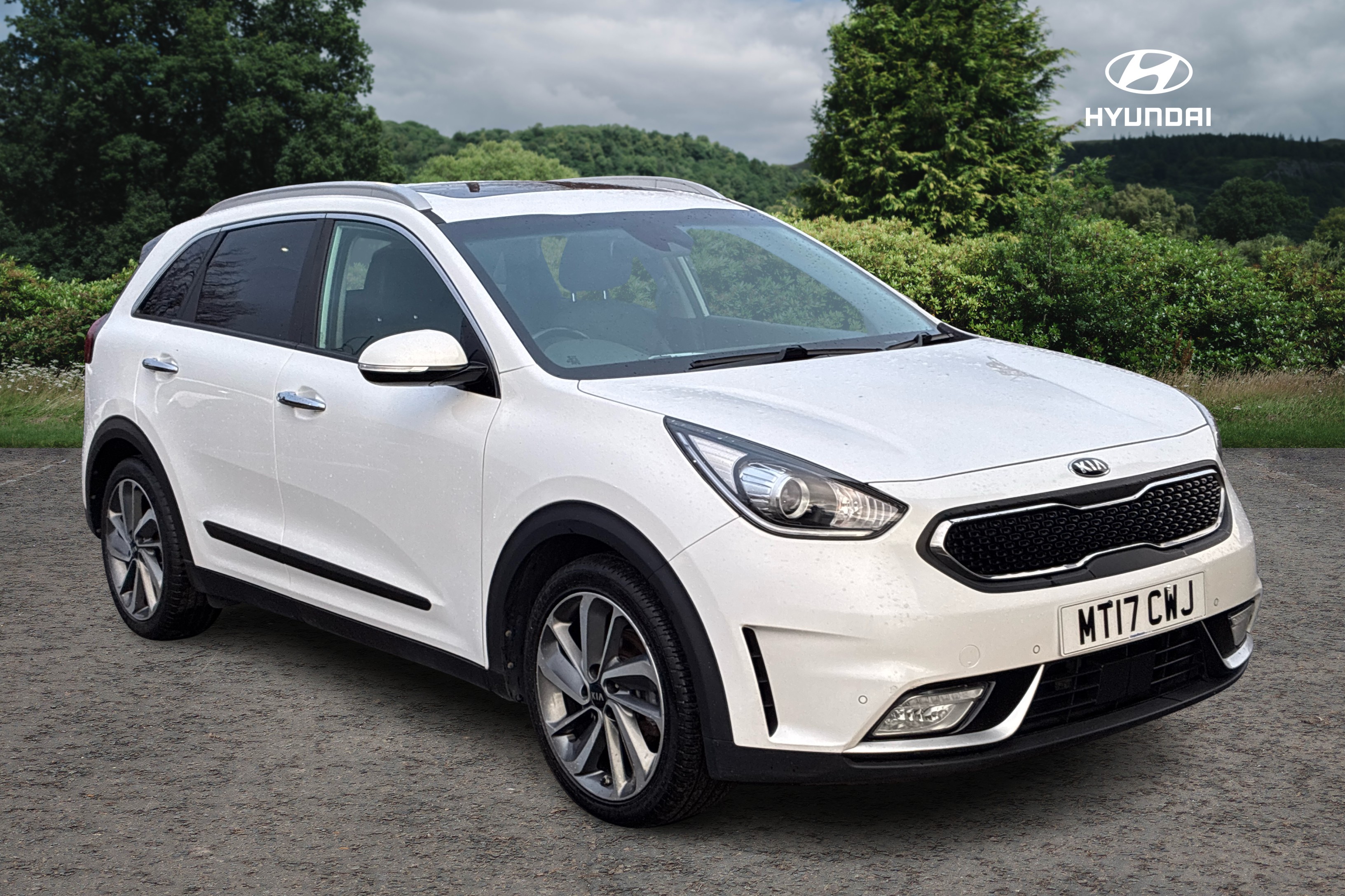 Main listing image - Kia Niro