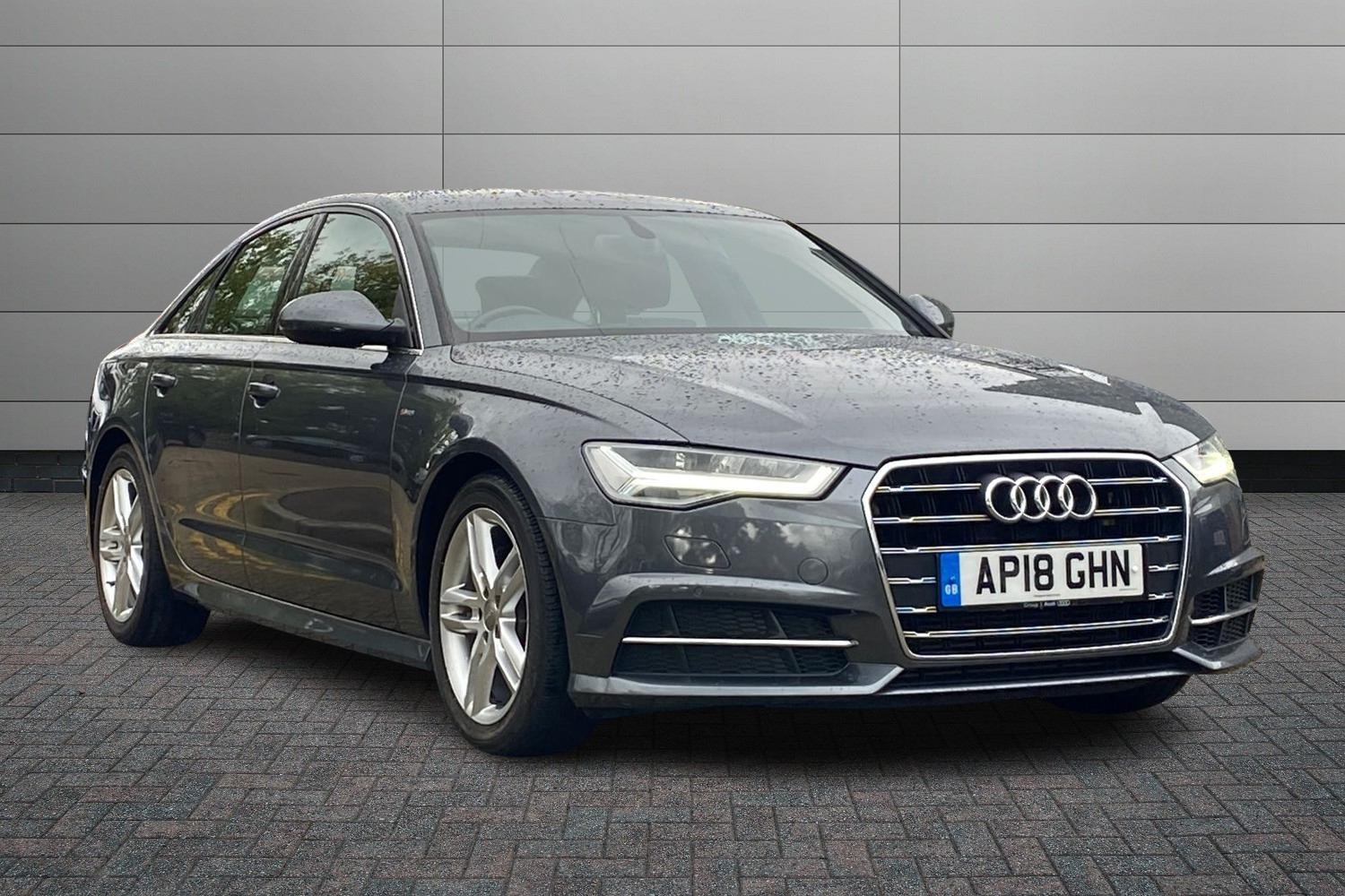 Main listing image - Audi A6