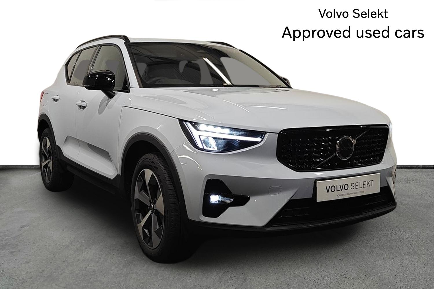 Main listing image - Volvo XC40