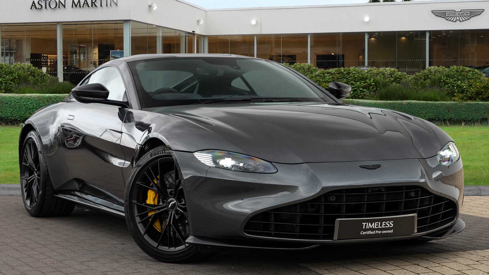 Main listing image - Aston Martin Vantage