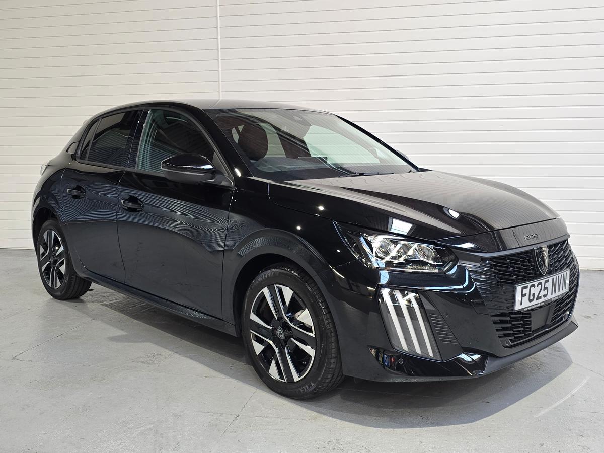 Main listing image - Peugeot 208