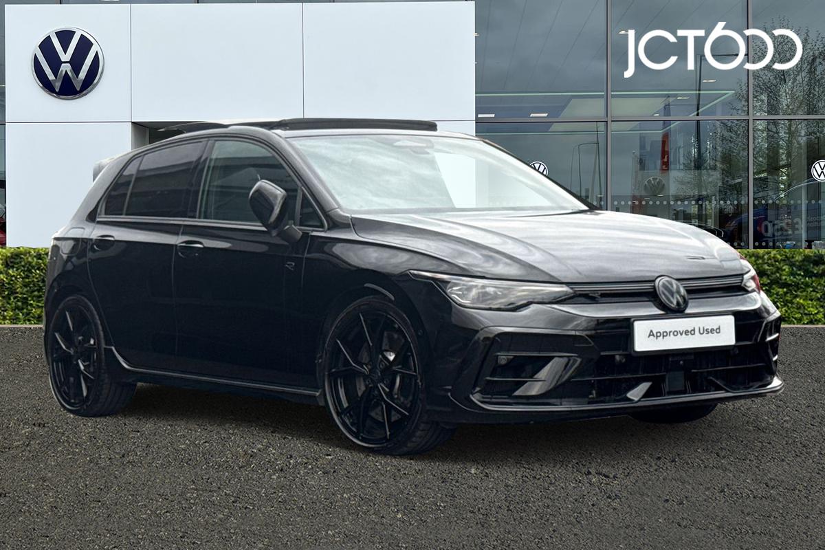 Main listing image - Volkswagen Golf
