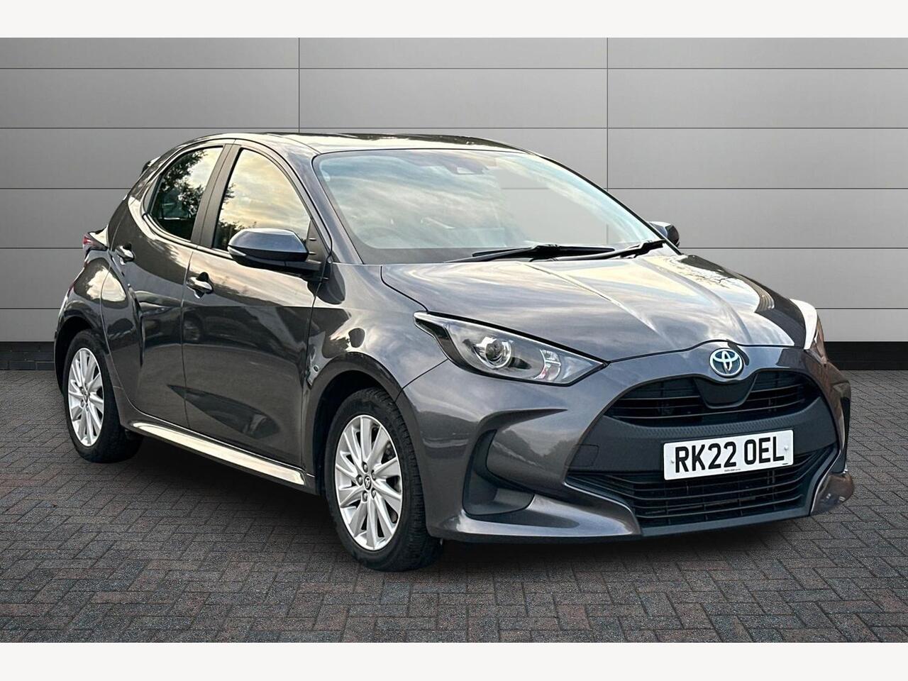Main listing image - Toyota Yaris