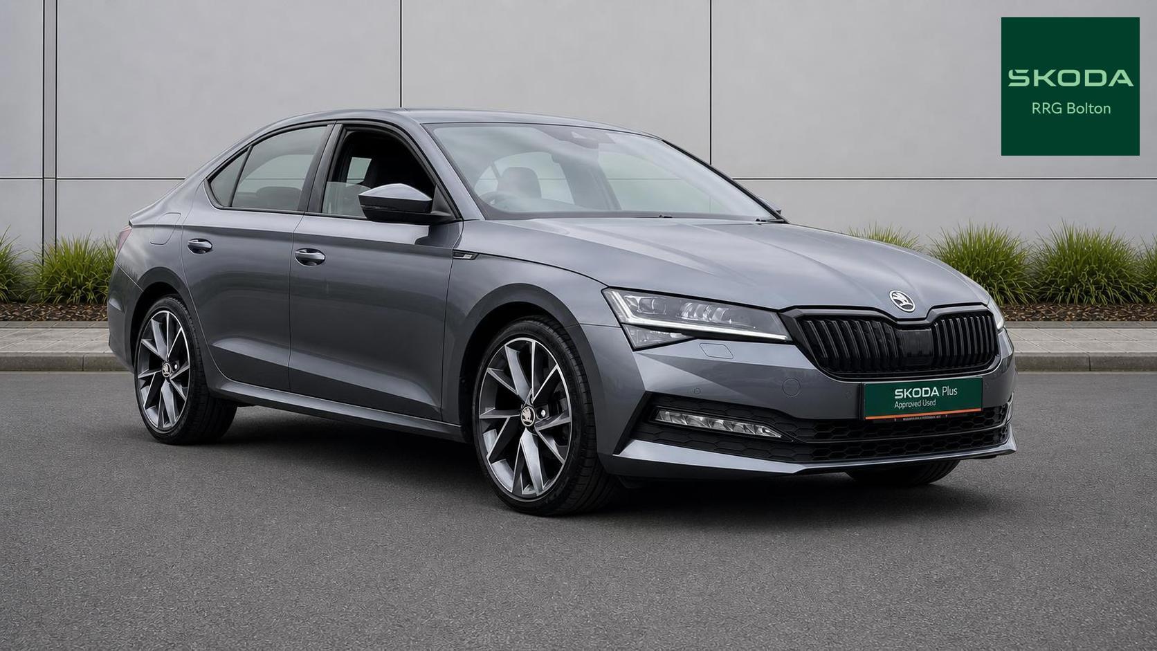 Main listing image - Skoda Superb
