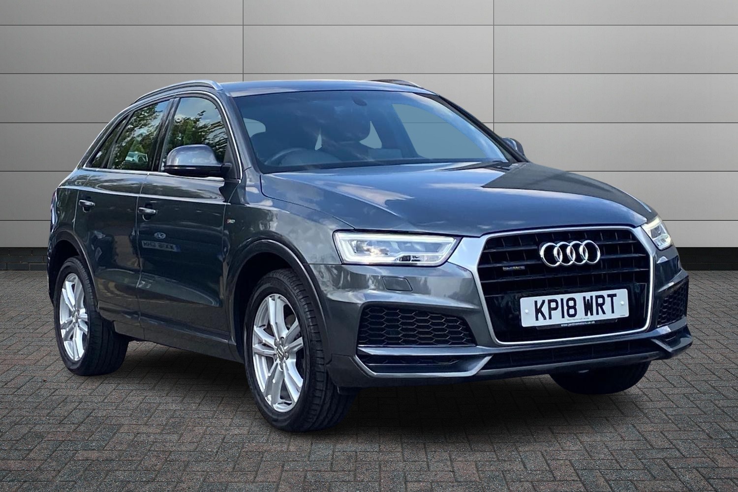 Main listing image - Audi Q3