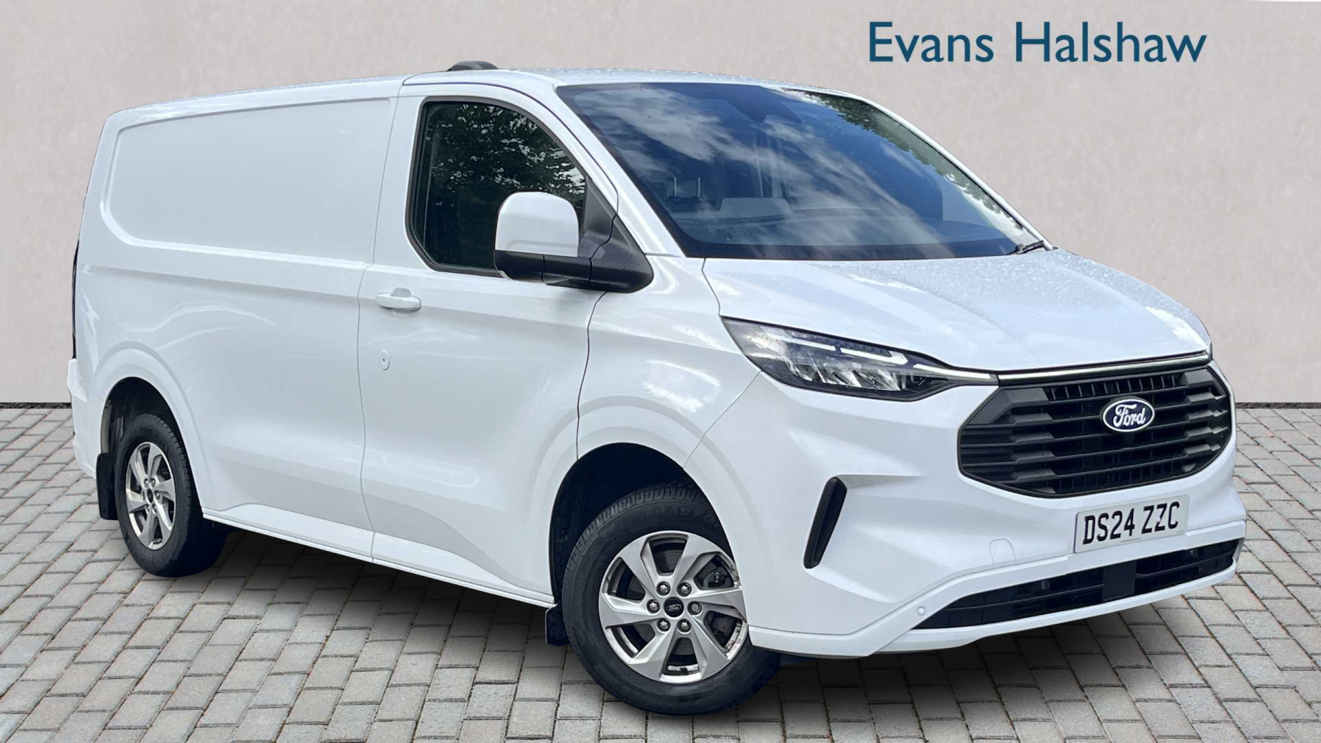 Main listing image - Ford Transit Custom