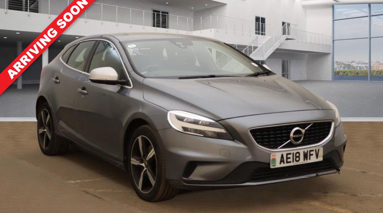 Main listing image - Volvo V40