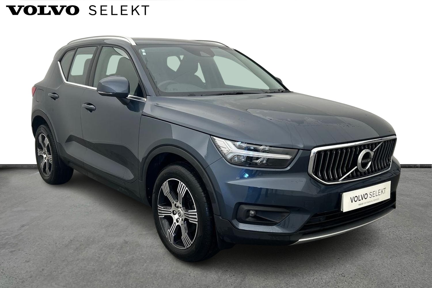 Main listing image - Volvo XC40