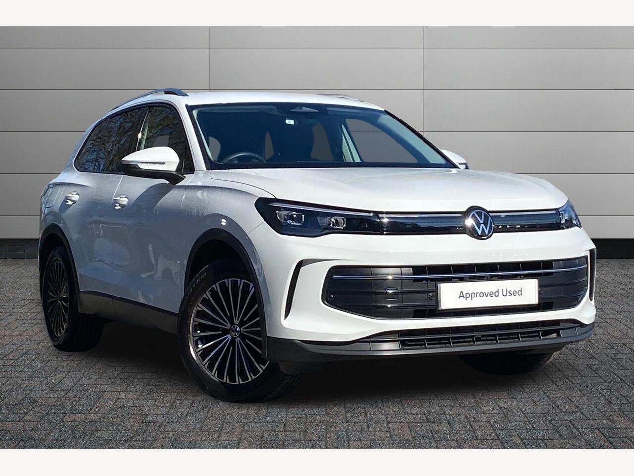 Main listing image - Volkswagen Tiguan