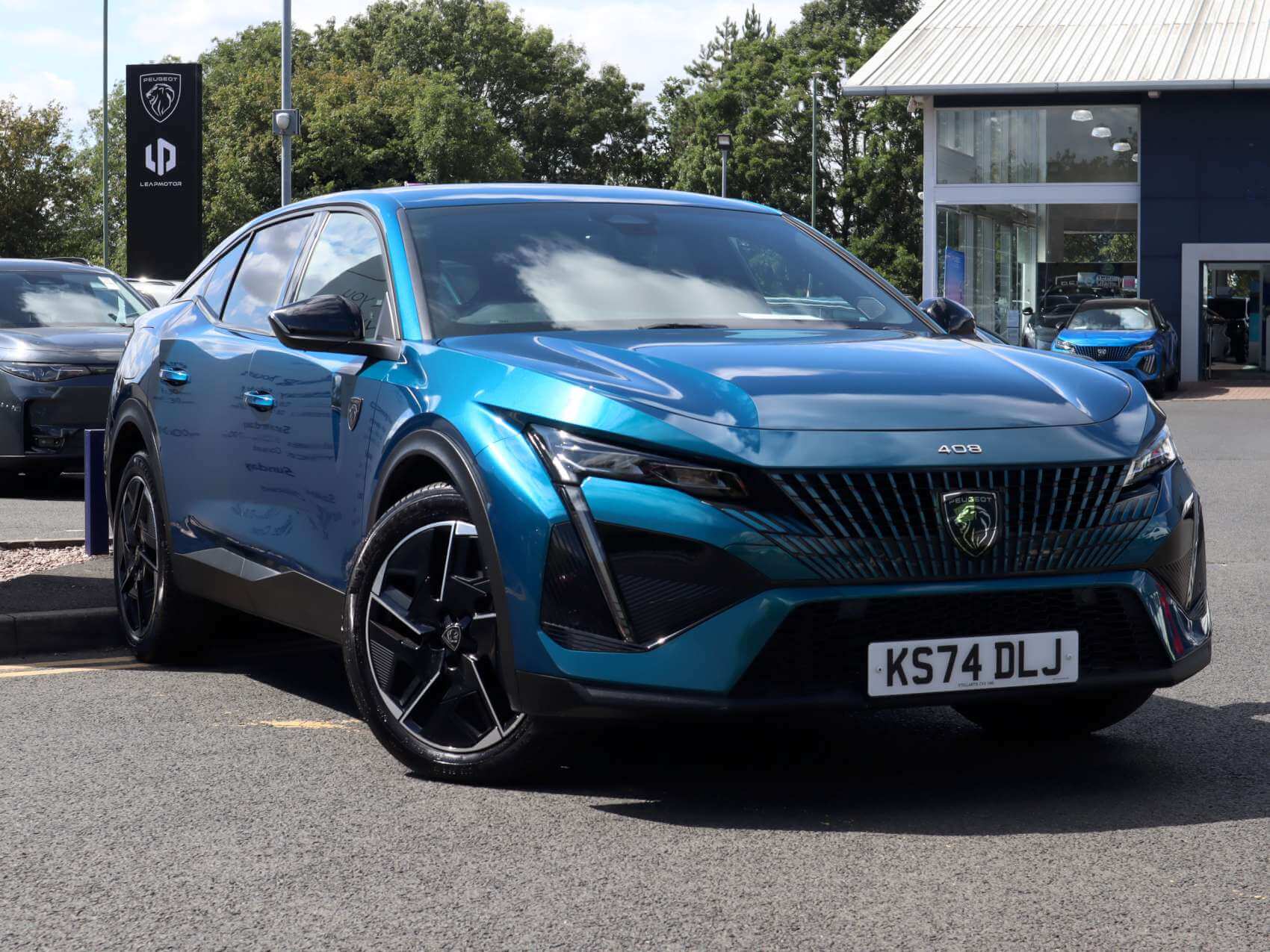 Main listing image - Peugeot 408