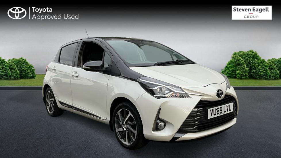 Main listing image - Toyota Yaris