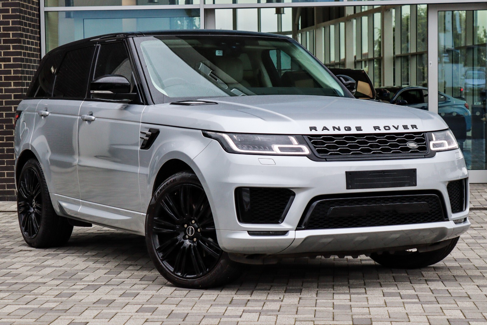 Main listing image - Land Rover Range Rover Sport