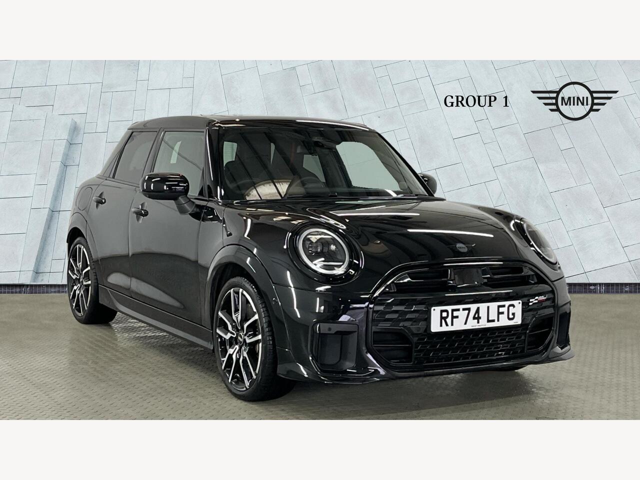 Main listing image - MINI Hatchback 5dr