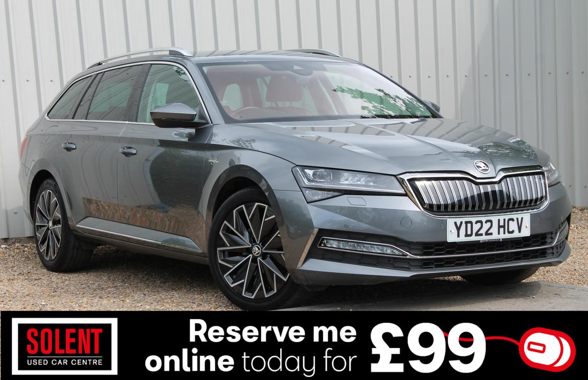 Main listing image - Skoda Superb Estate