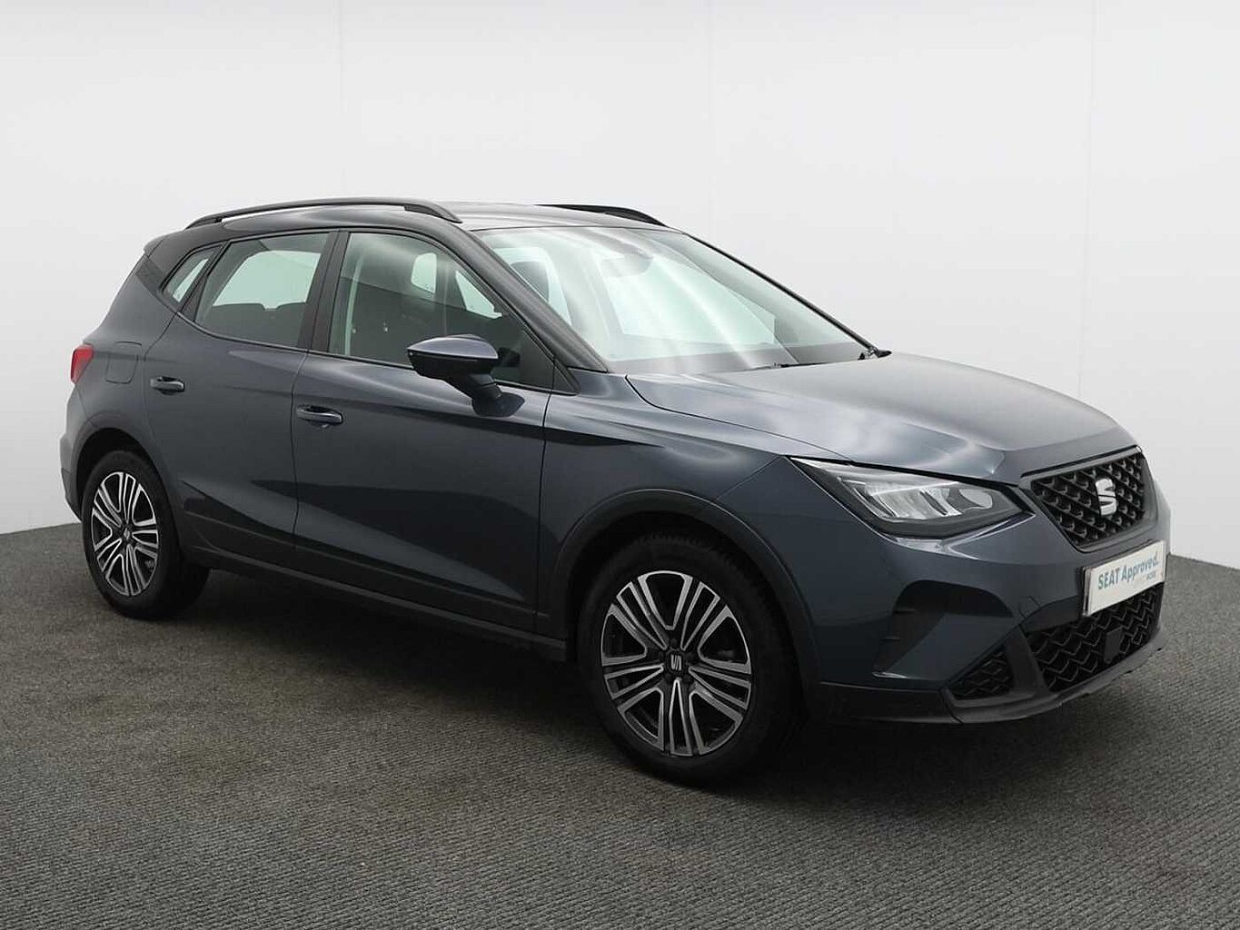 Main listing image - SEAT Arona