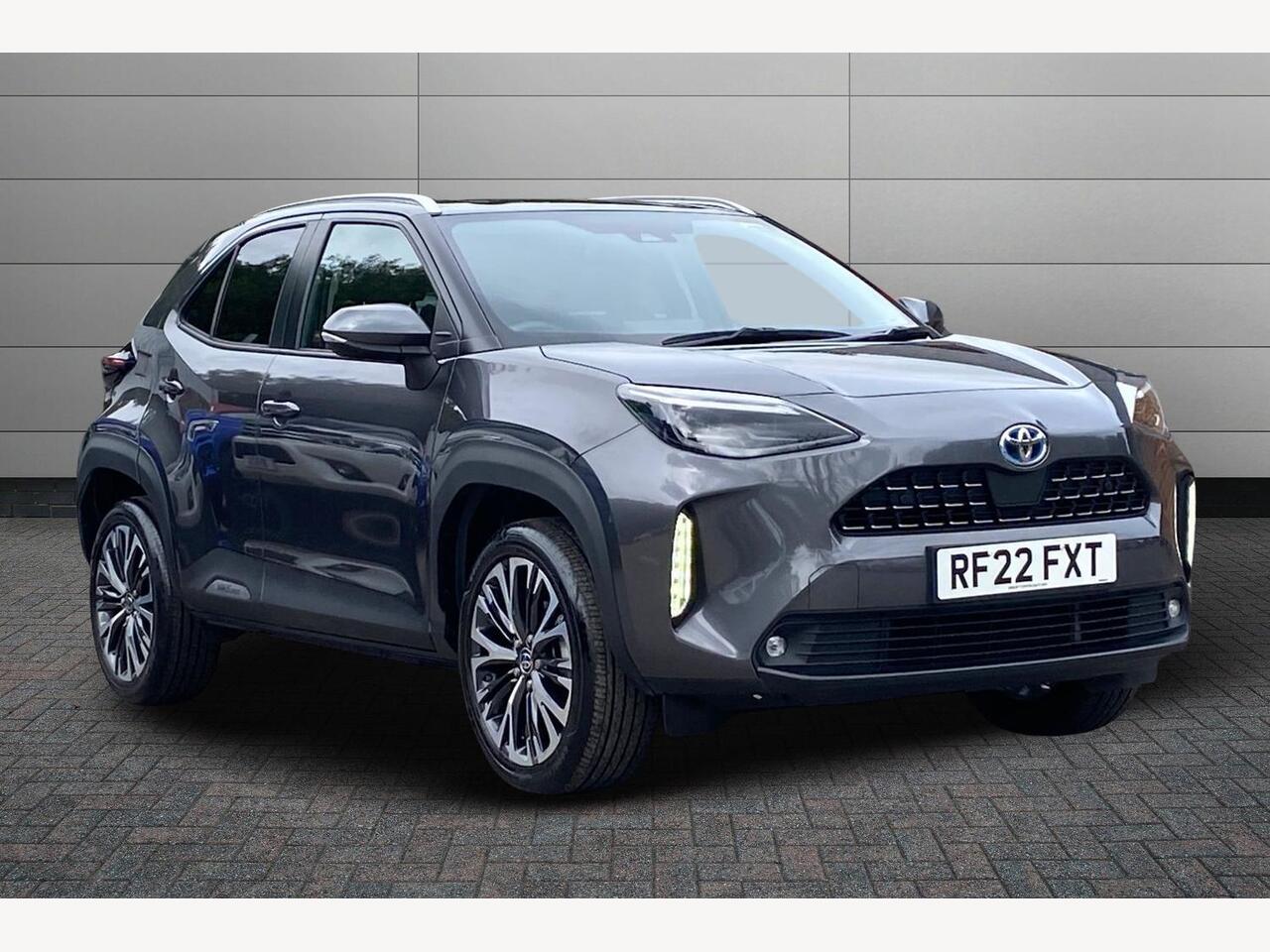 Main listing image - Toyota Yaris Cross