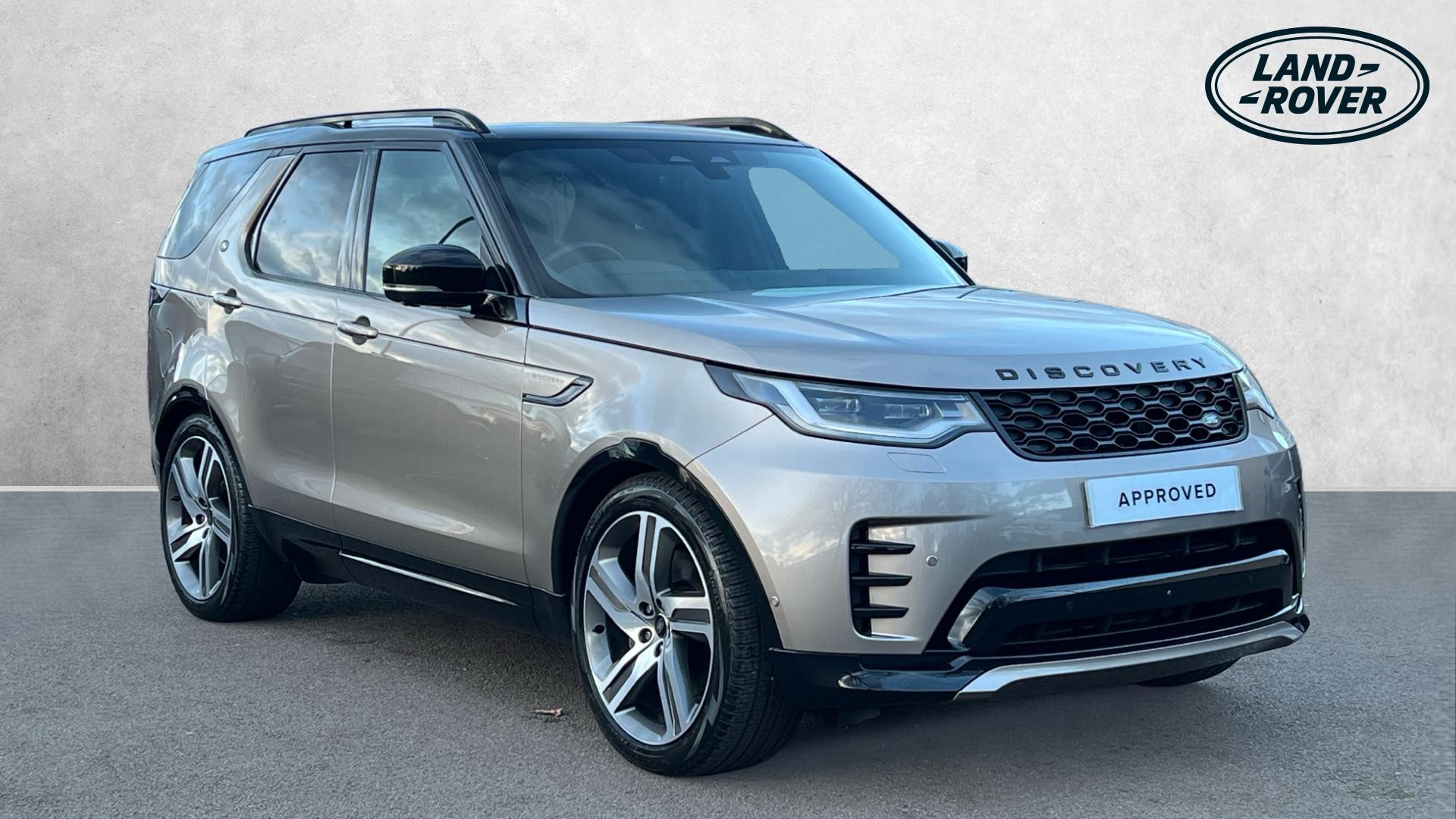 Main listing image - Land Rover Discovery