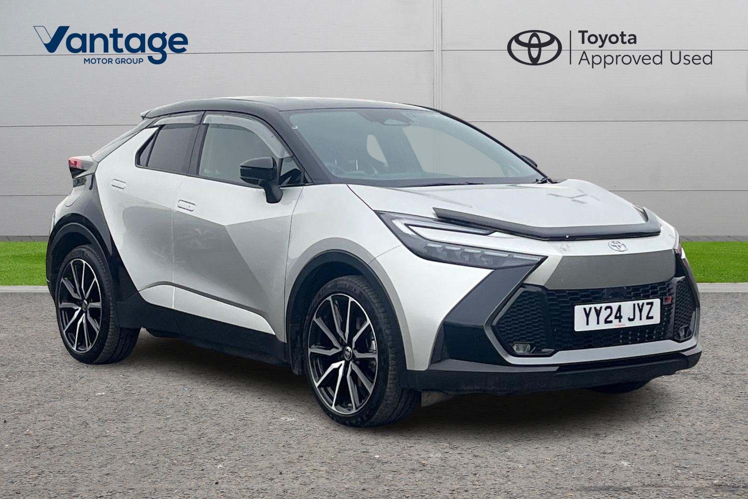 Main listing image - Toyota C-HR