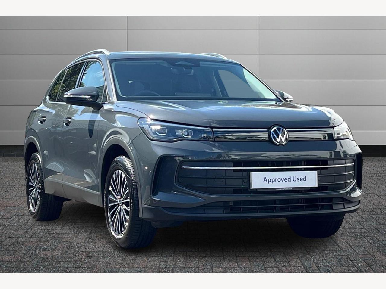 Main listing image - Volkswagen Tiguan
