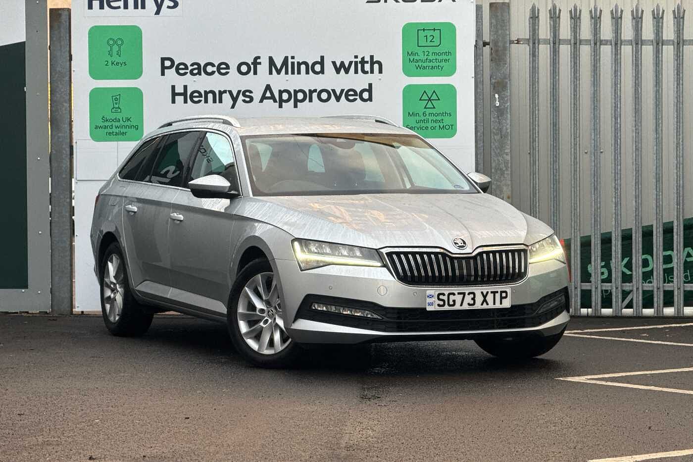 Main listing image - Skoda Superb Estate