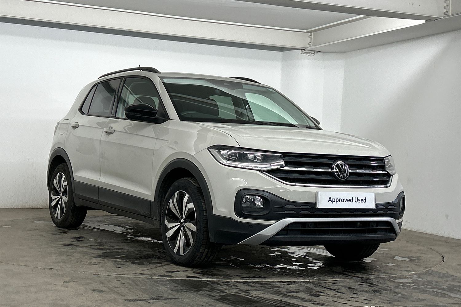 Main listing image - Volkswagen T-Cross