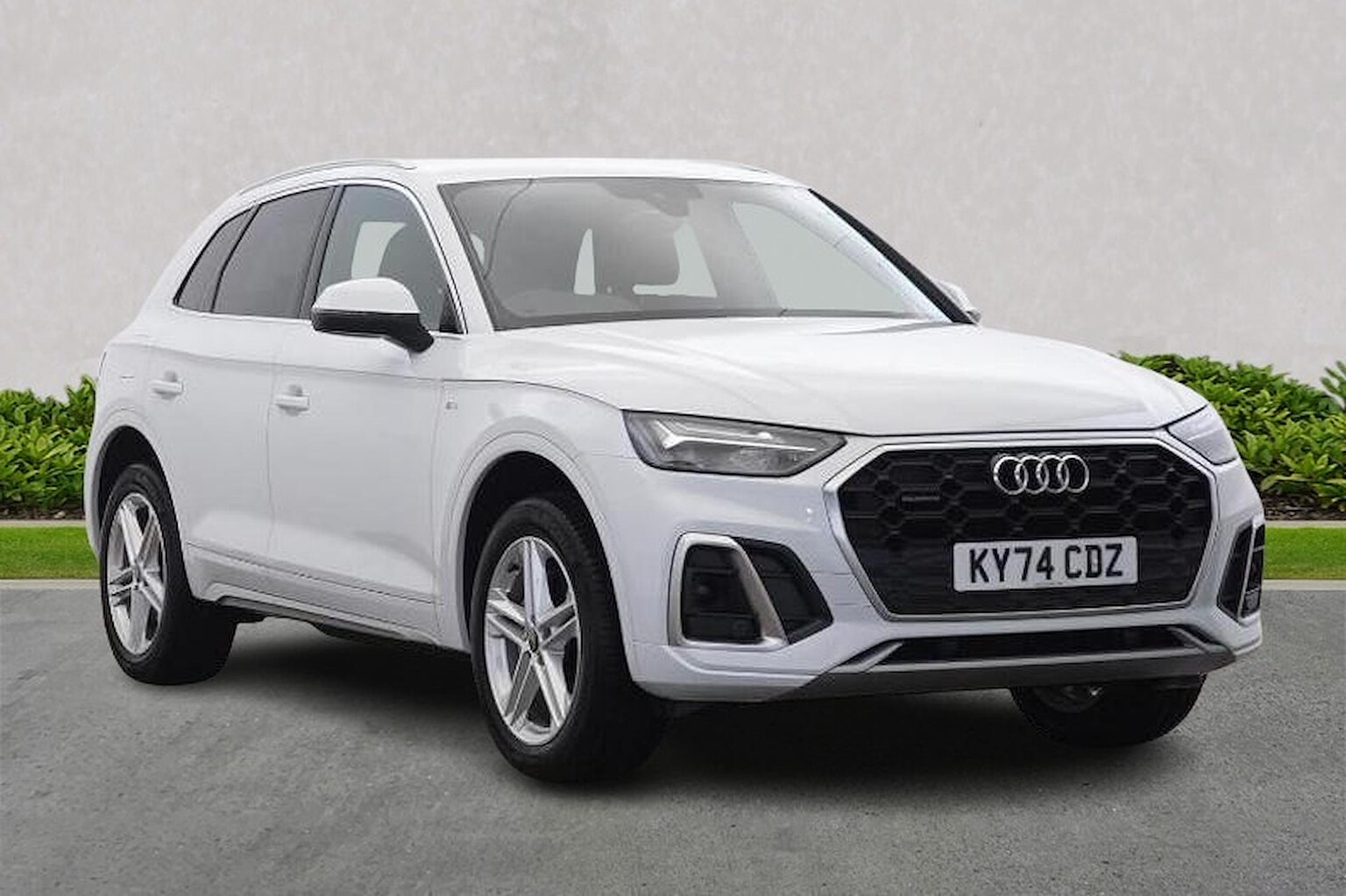 Main listing image - Audi Q5