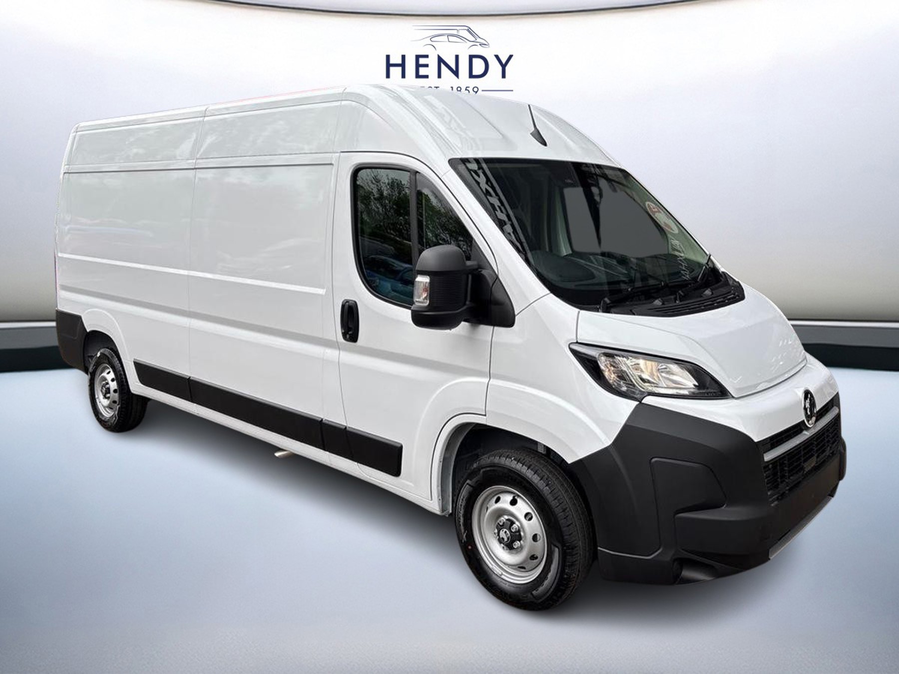 Main listing image - Vauxhall Movano