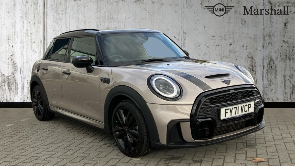 Main listing image - MINI Hatchback 5dr