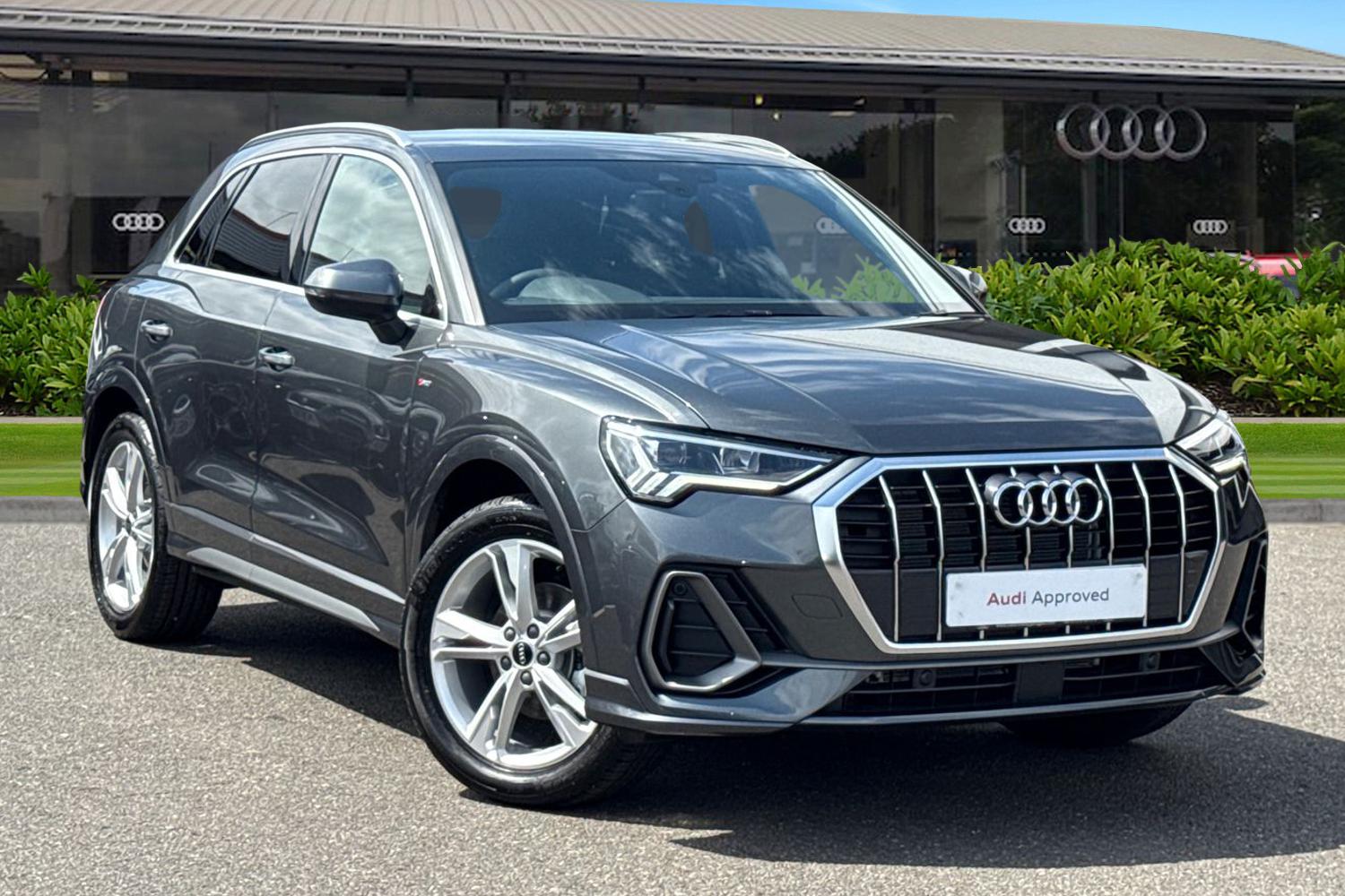 Main listing image - Audi Q3
