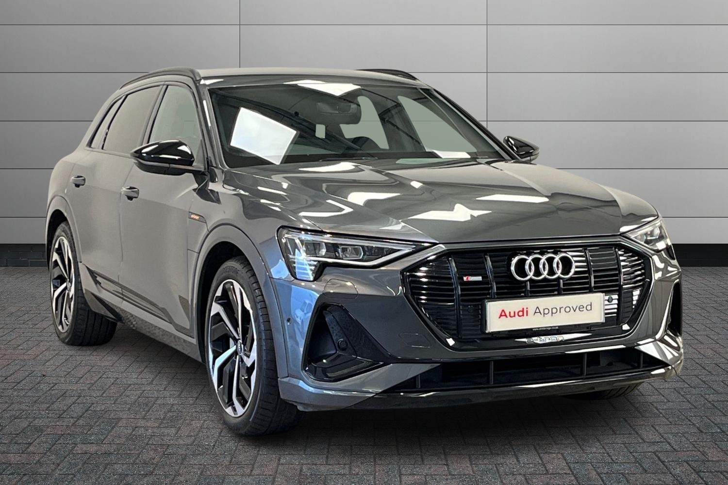 Main listing image - Audi e-tron