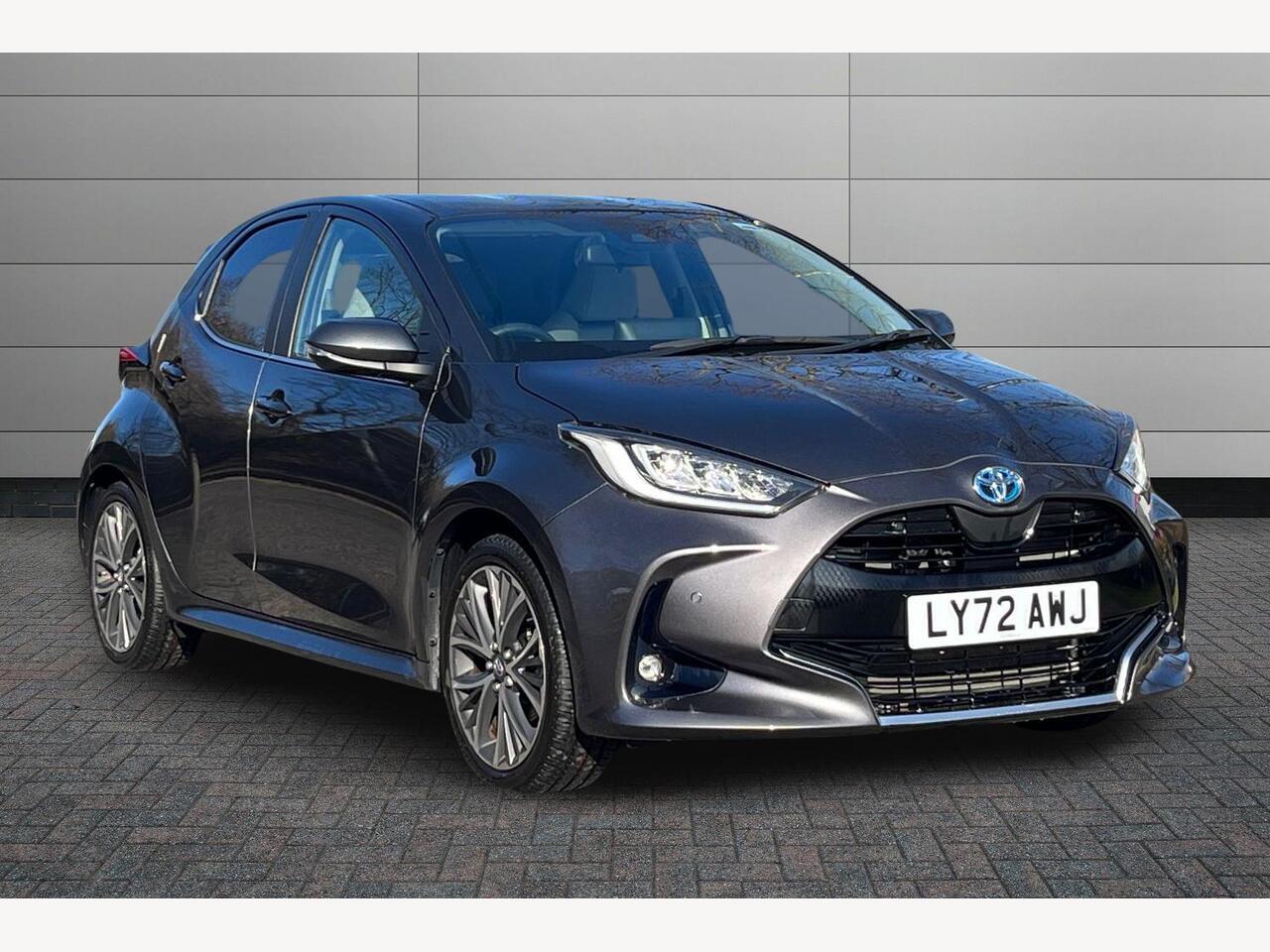 Main listing image - Toyota Yaris