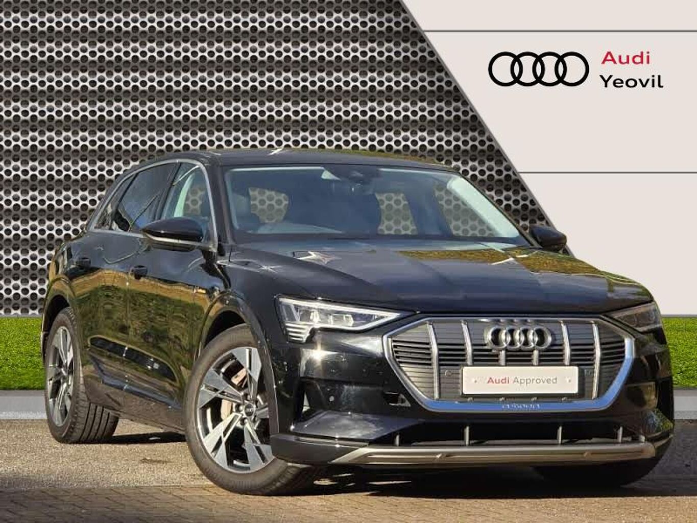 Main listing image - Audi e-tron