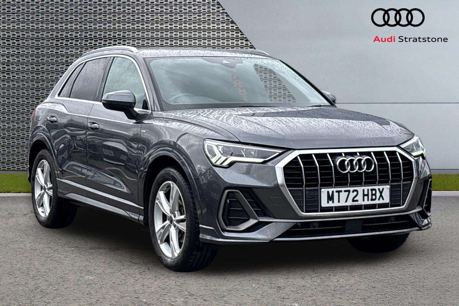 Main listing image - Audi Q3